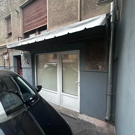 Ina * Βουκουρέστι